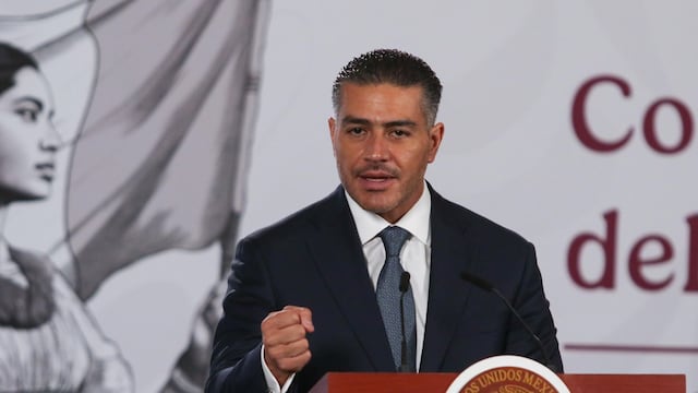 Harfuch dijo que la FGR solo pidió inmovilizar los recursos de Ernesto Ruffo y los investigados en el caso de huachicol fiscal, lista en la que no está incluida su hija.