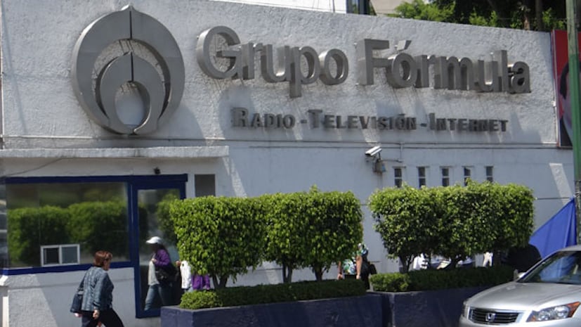 Grupo Fórmula en Avenida Universidad.