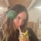 Belinda andaba flamas y hace un en vivo bien random con sus amigas