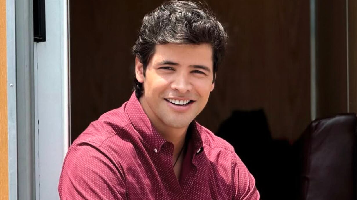 ¿Quién es Moisés Peñaloza? El actor, conductor y modelo es exnovio de Elaine Haro