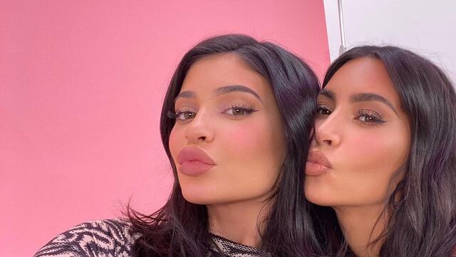 Kylie Jenner y Kim Kardashian