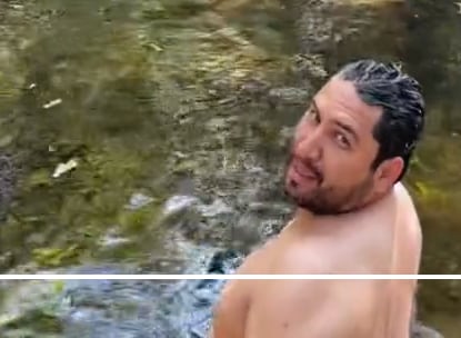 Julión Álvarez se baña en el río en Semana Santa.