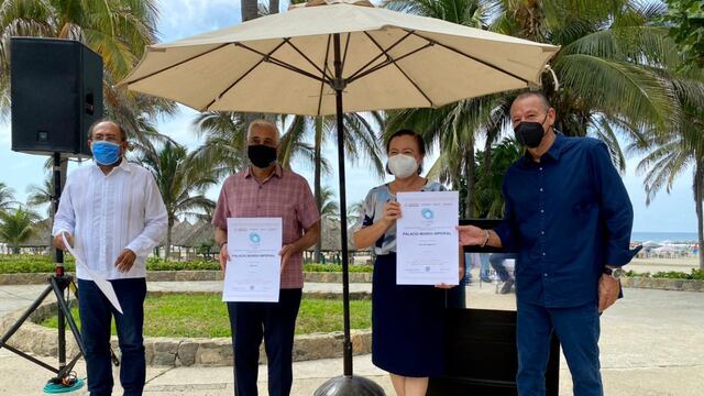 Entrega de distintivos 'Punto Limpio'