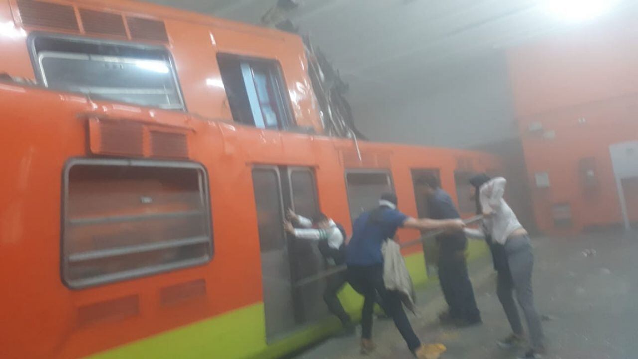 Choque de trenes en Tacubaya.