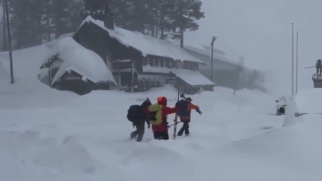Tragedia en la Sierra Nevada: avalancha deja víctimas y desaparecidos en California