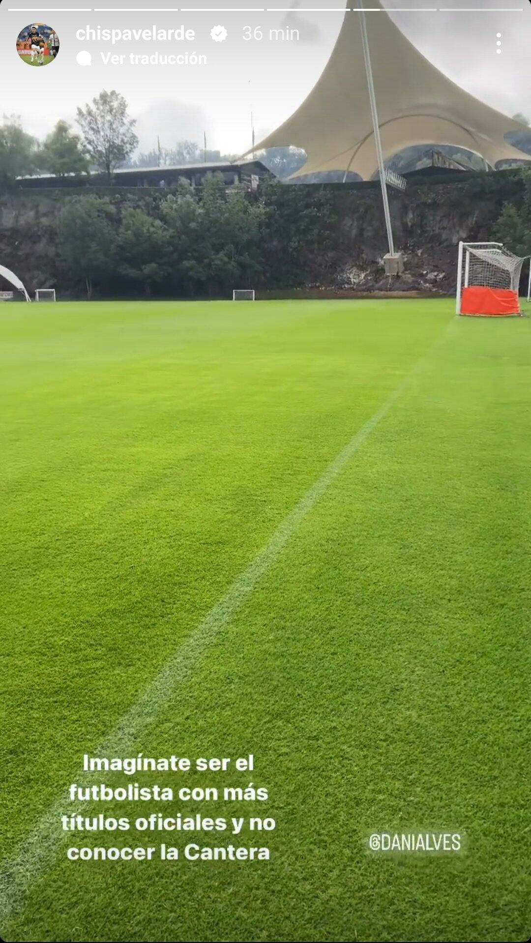 Efraín Velarde y el mensaje para Dani Alves
