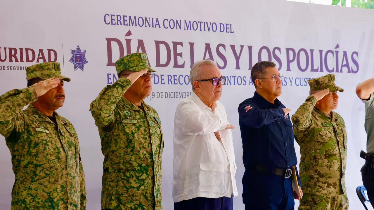 Rubén Rocha reconoce a policías de Sinaloa y anuncia aumento salarial e inversiones en seguridad