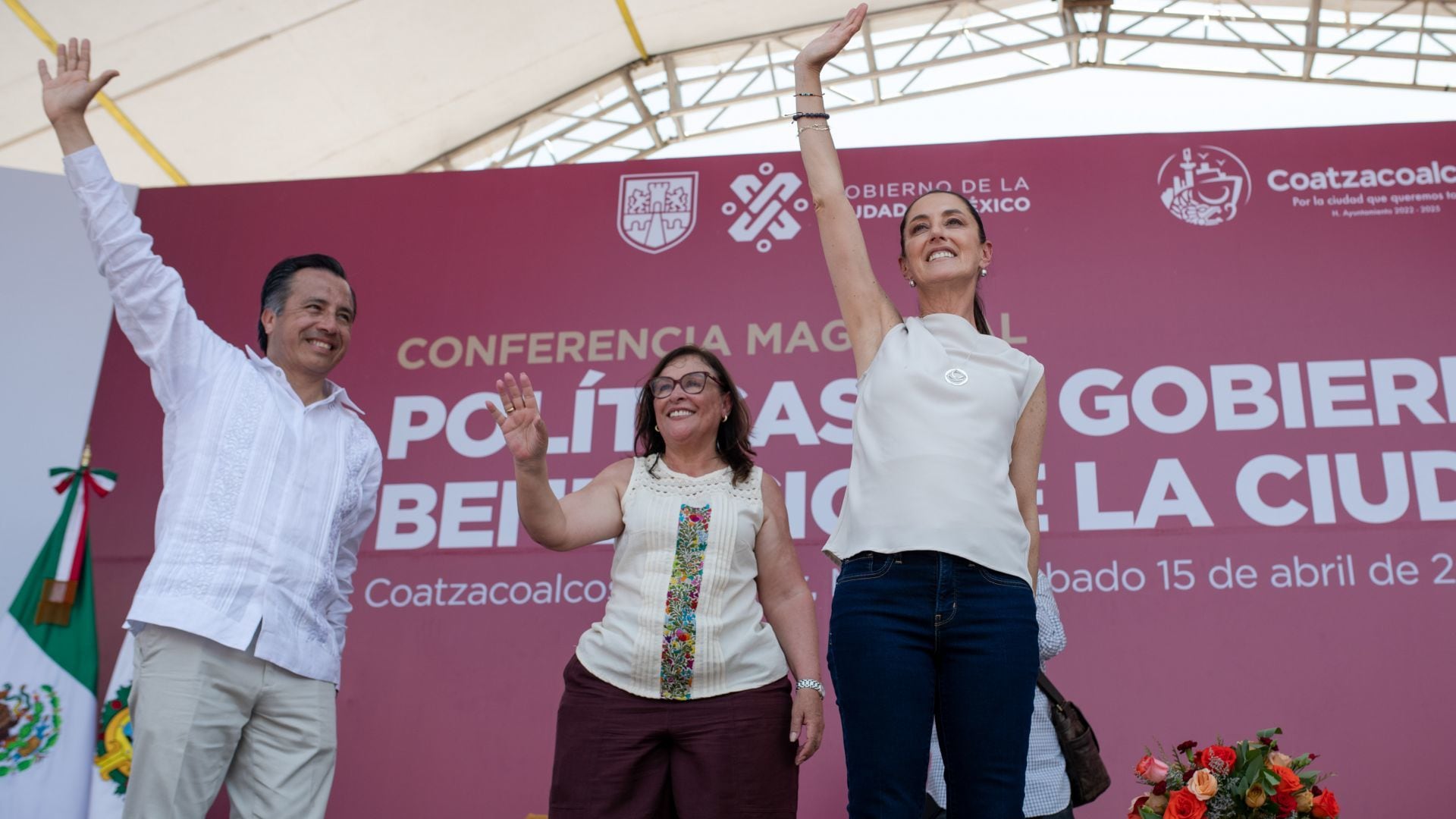 Claudia, Monreal y Adán en Veracruz; Marcelo, soñando con ganar