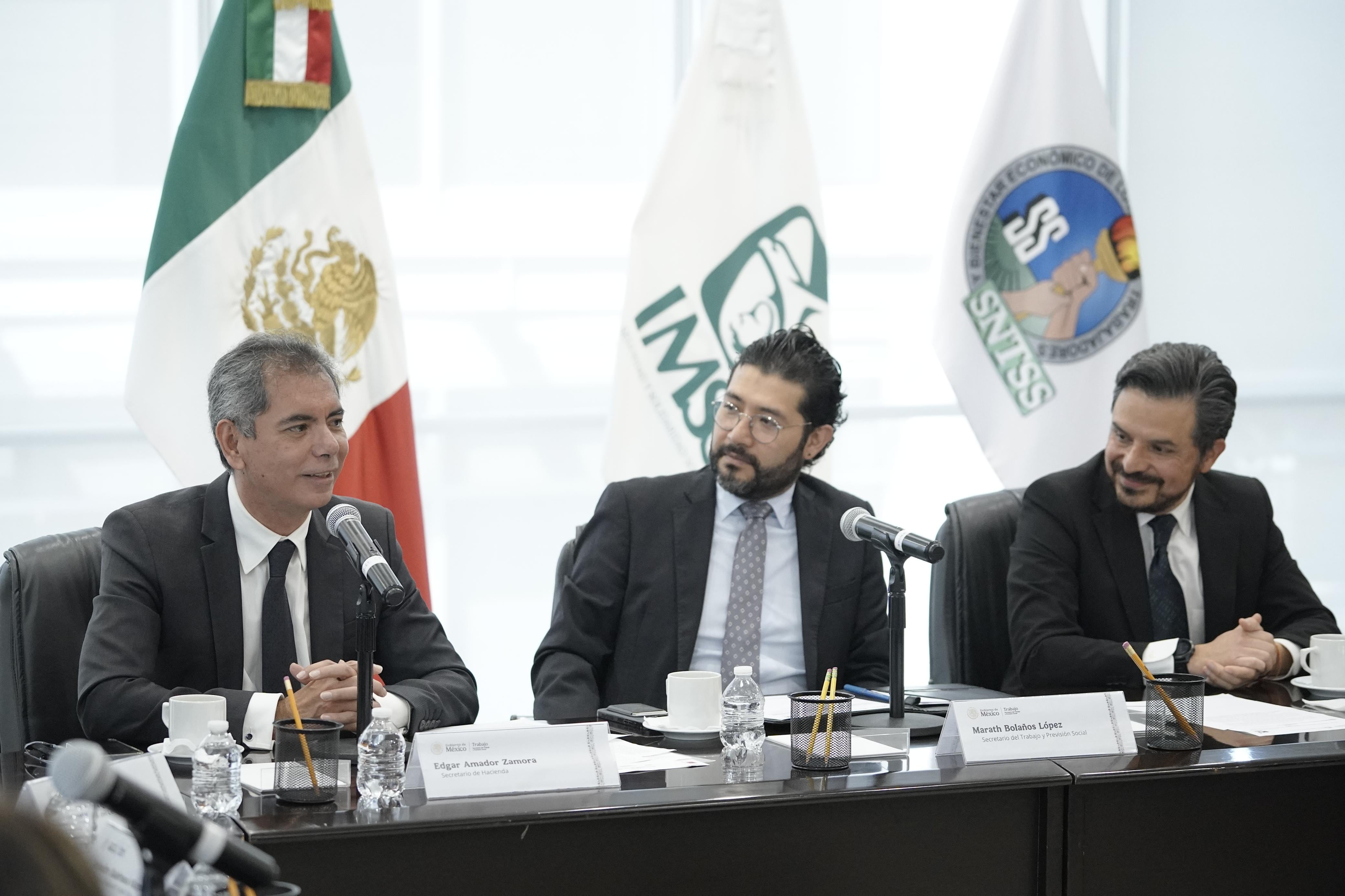 IMSS y SNTSS firman Contrato Colectivo de Trabajo 2025-2027; Zoé Robledo destaca el carácter histórico del acto.