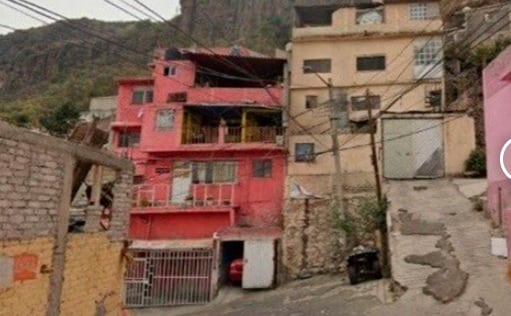 Casas antes del derrumbe