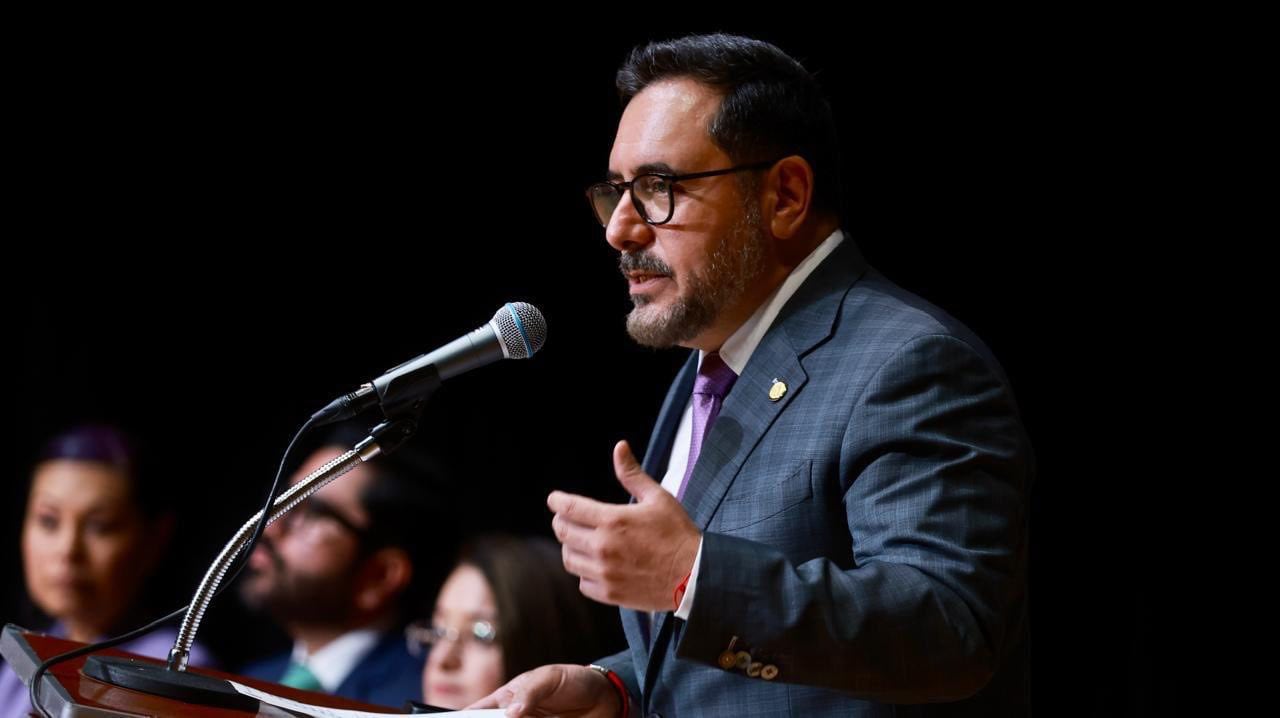 ¿Quién es Arturo Reyes Sandoval?