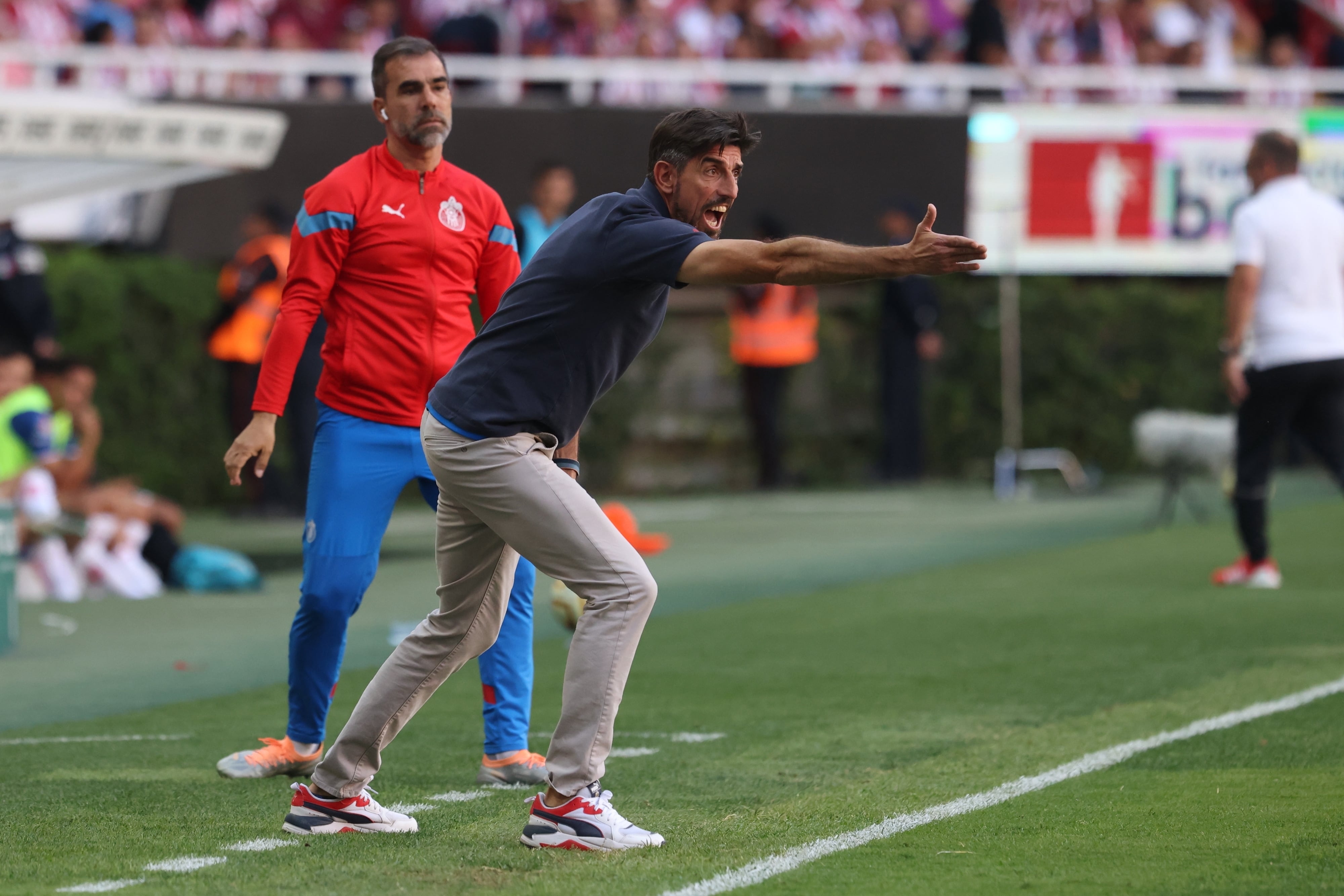 Club Chivas.