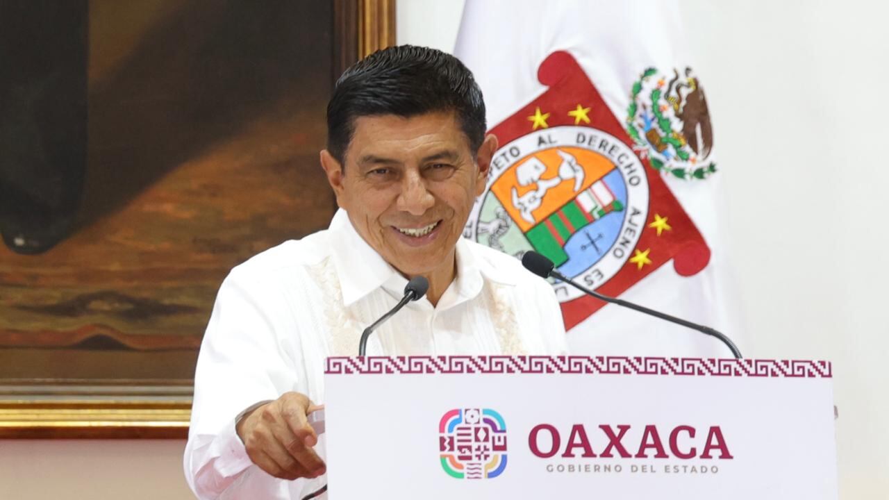 Gobernador Salomón Jara respalda a Claudia Sheinbaum y condena ataques calumniosos en su contra
