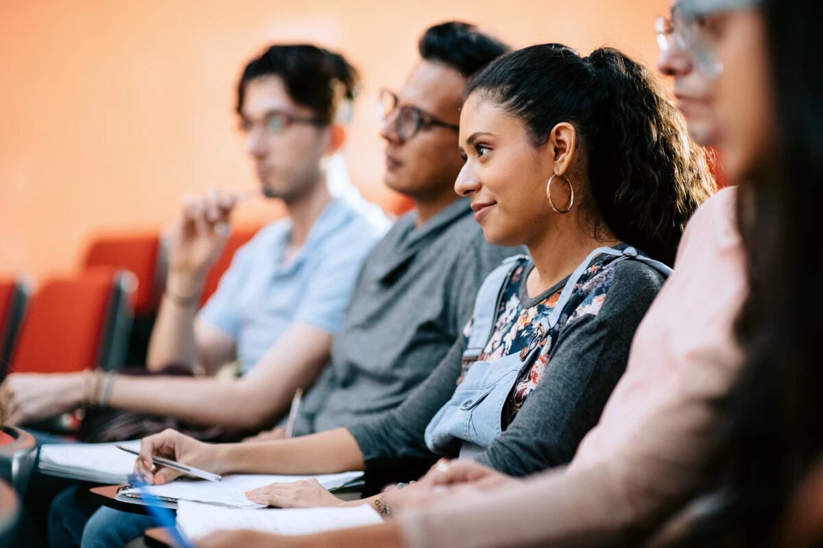 Jóvenes Escribiendo el Futuro, beca