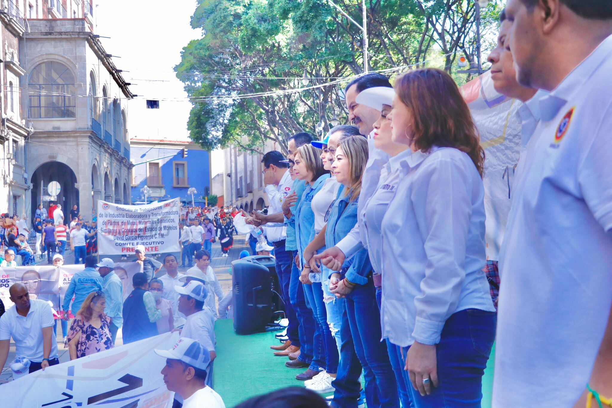 Lucía Meza encabeza marcha del Día del Trabajo con liderazgo del CTM