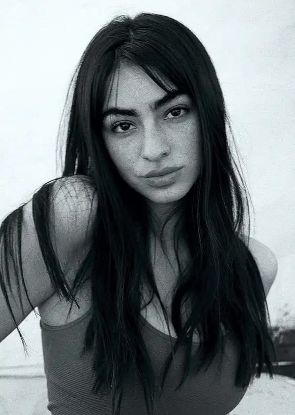 ¿Quién es Valentina Buzzurro? La actriz que se anda besando con Eduardo Capetillo Jr