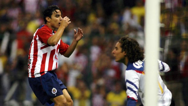 Omar Bravo y Memo Ochoa