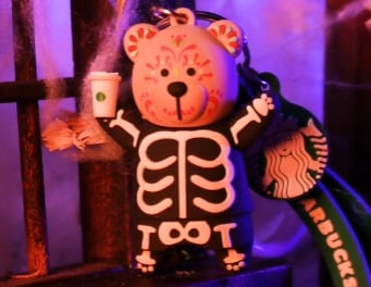 Llavero Bearista de Halloween en Starbucks