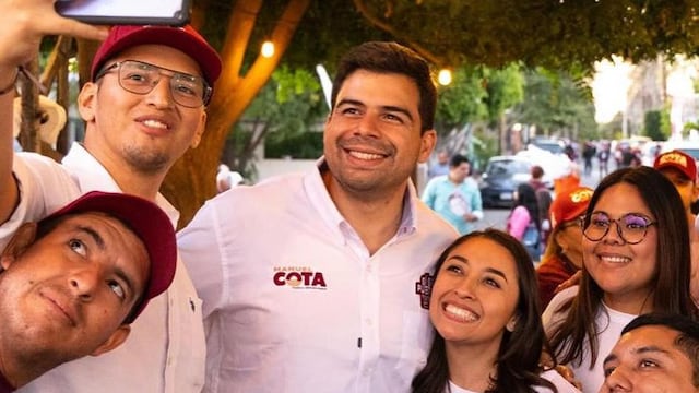 Manuel Cota visita colonia Indeco