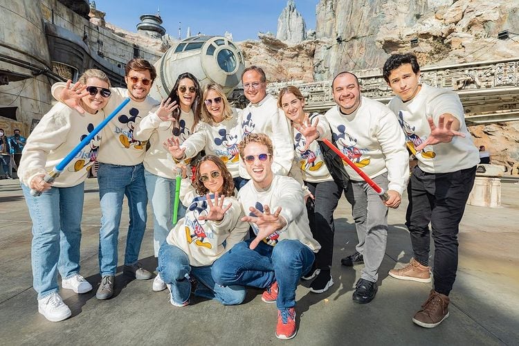 Diego Boneta , Renata Notni y la familia