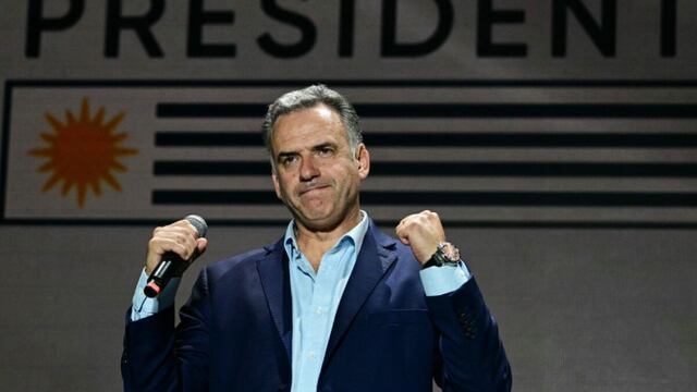 ¿Quién es Yamandú Orsi? El candidato del Frente Amplio es el nuevo presidente de Uruguay