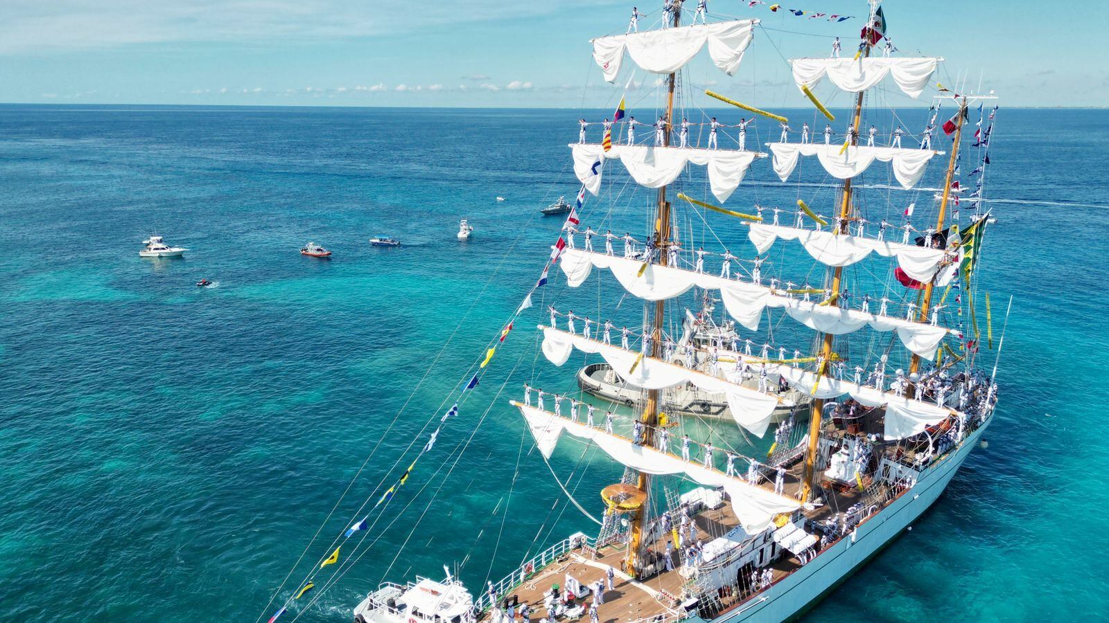 Cozumel recibe con orgullo al Buque Escuela “Cuauhtémoc” de la Armada de México