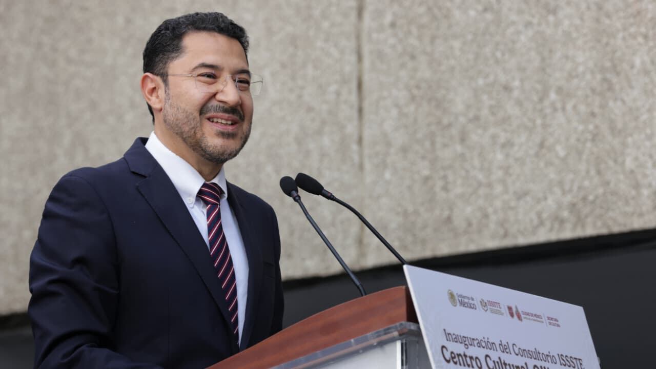 Martí Batres inaugura consultorio en el Centro Cultural Ollin Yoliztli