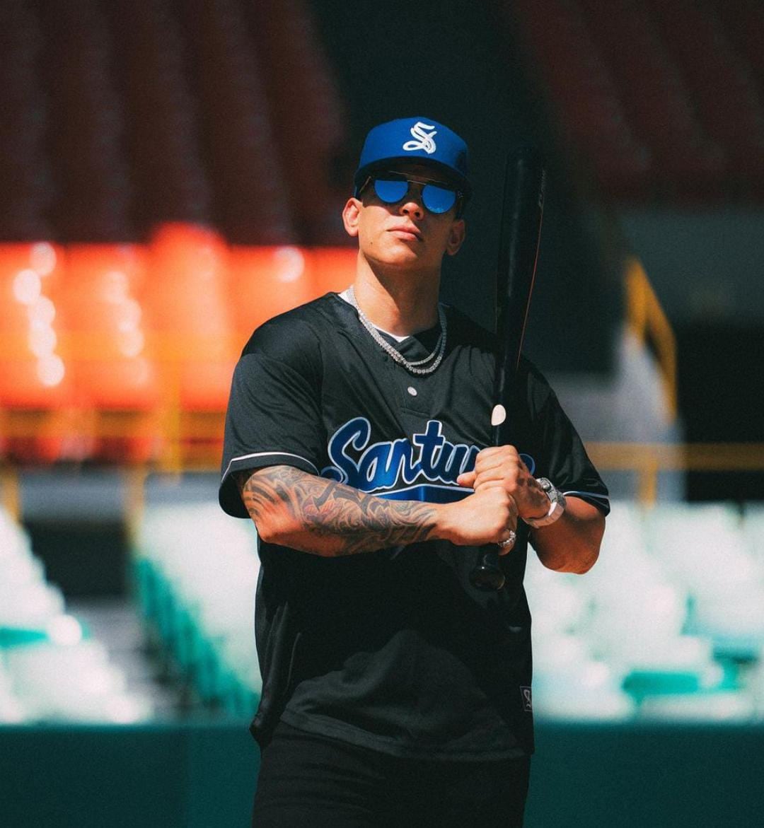 Daddy Yankee es copropietario del equipo de béisbol de los Cangrejeros de Santurce
