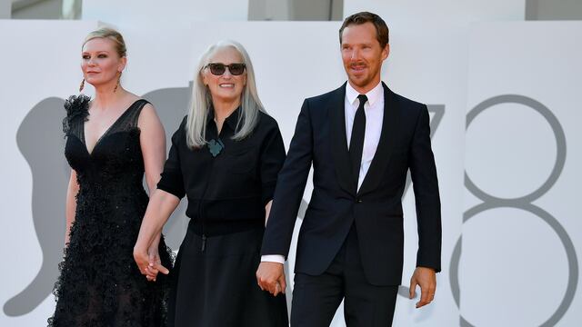Kirsten Dunst, la cineasta Jane Campion y Benedict Cumberbatch