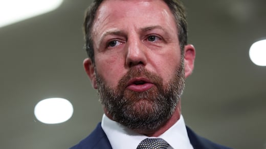 ¿Quién es Markwayne Mullin? Nuevo secretario de Seguridad Nacional de Estados Unidos