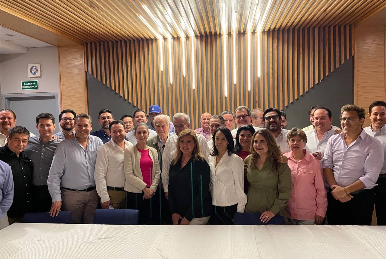 Comida con empresarios sinaloenses