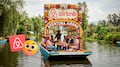 Trajinera con hospedaje en Xochimilco se anunciaba en Airbnb sin permisos