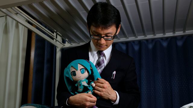 Akihiko Kondo, fictosexual.