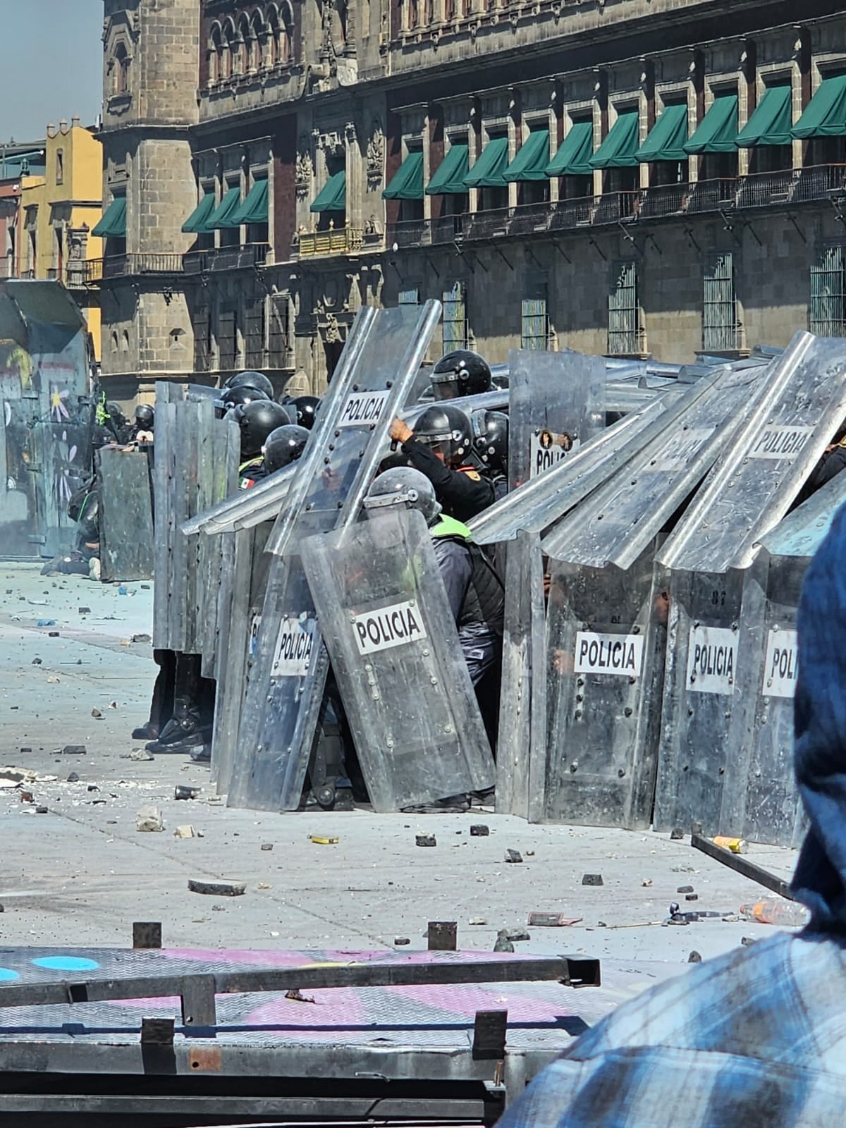 Reporteros señalan agresiones contra colegas ante Pablo Camacho