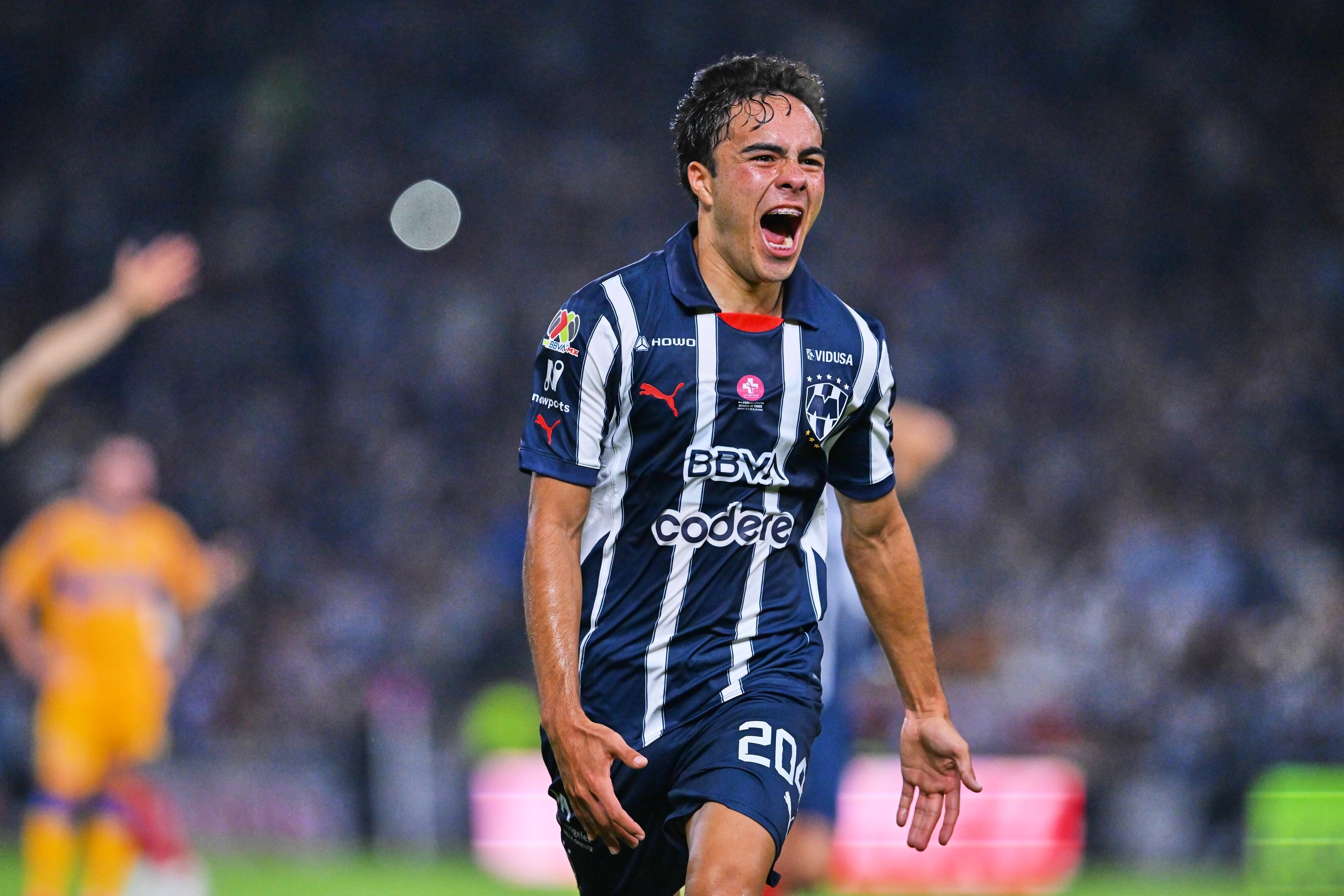 Iker Fimbres, jugador de Rayados de Monterrey.