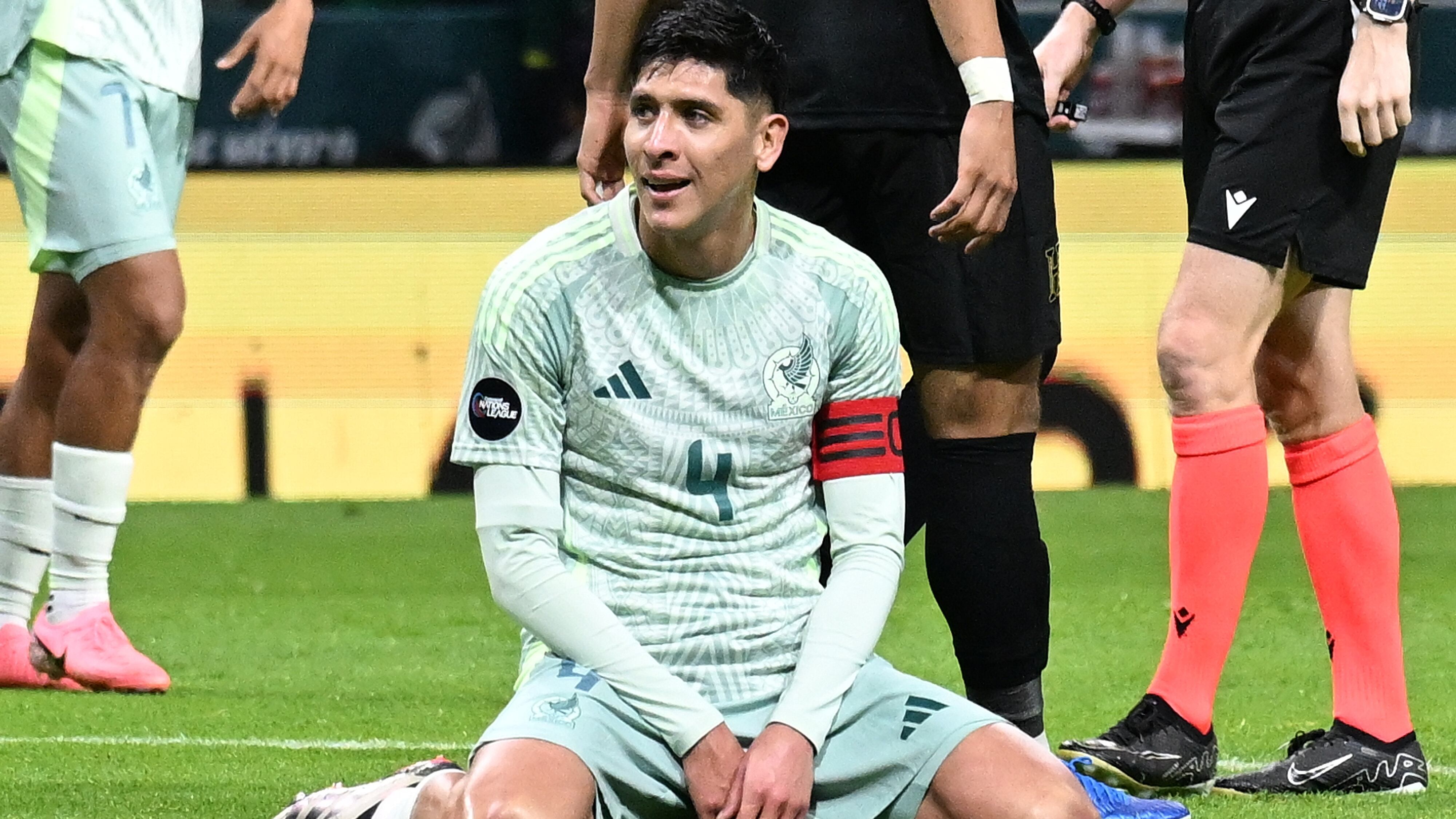 Edson Álvarez ya tiene nuevo DT en el Fenerbahce: ¿Cómo pinta el futuro para el mexicano?