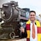 Harry Potter mexicano aprovecha paso de locomotora La Emperatriz para tomarse fotos espectaculares, pese a muerte por selfie