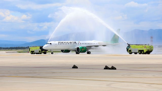 Arribo de la aeronave EMBRAER E-195E2, que pasará a formar parte de la flotilla de la aerolínea Mexicana de Aviación