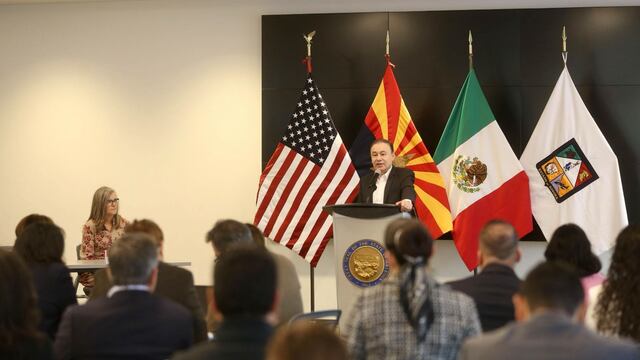 Alfonso Durazo y Katie Hobbs