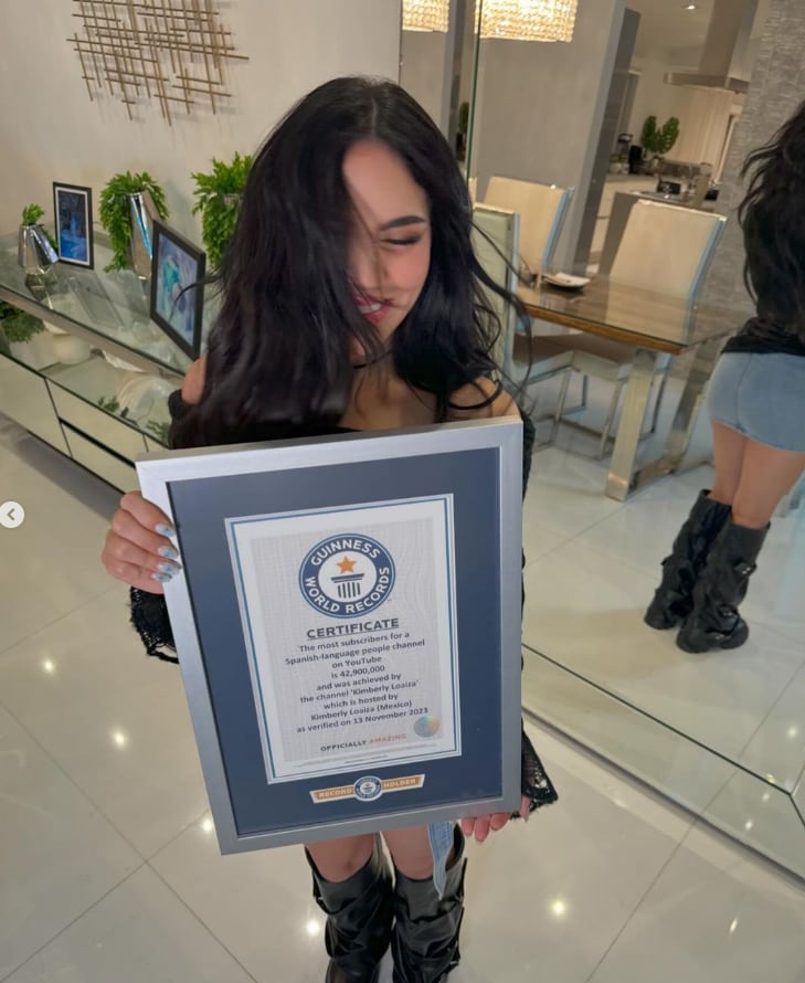 “Son los mejores” Kimberly Loaiza agradeció a sus fans tras el reconocimiento de Récord Guinness