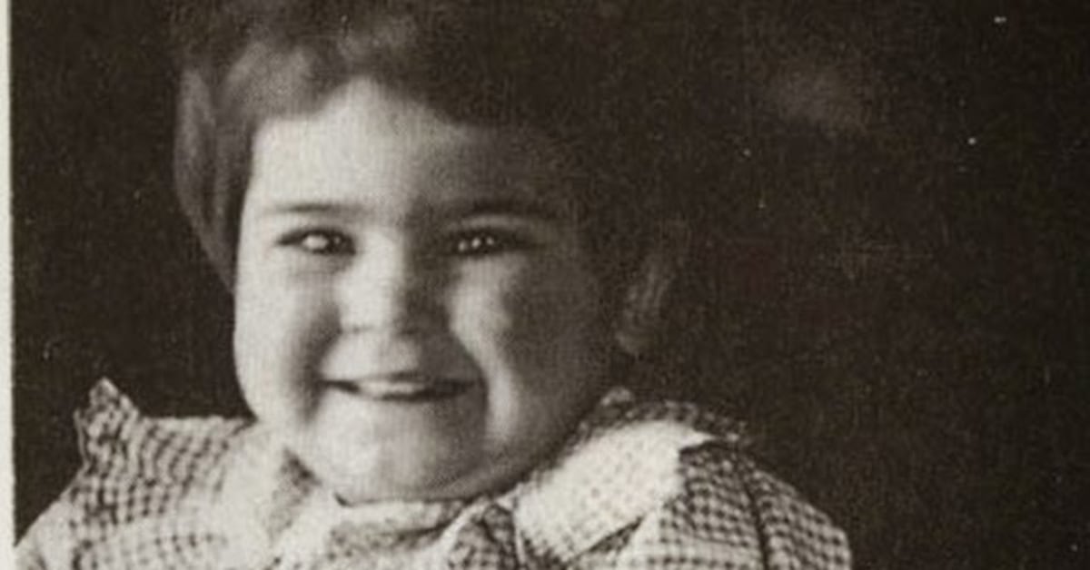 Revelan fotos de la infancia de Frida Kahlo tomadas por su padre