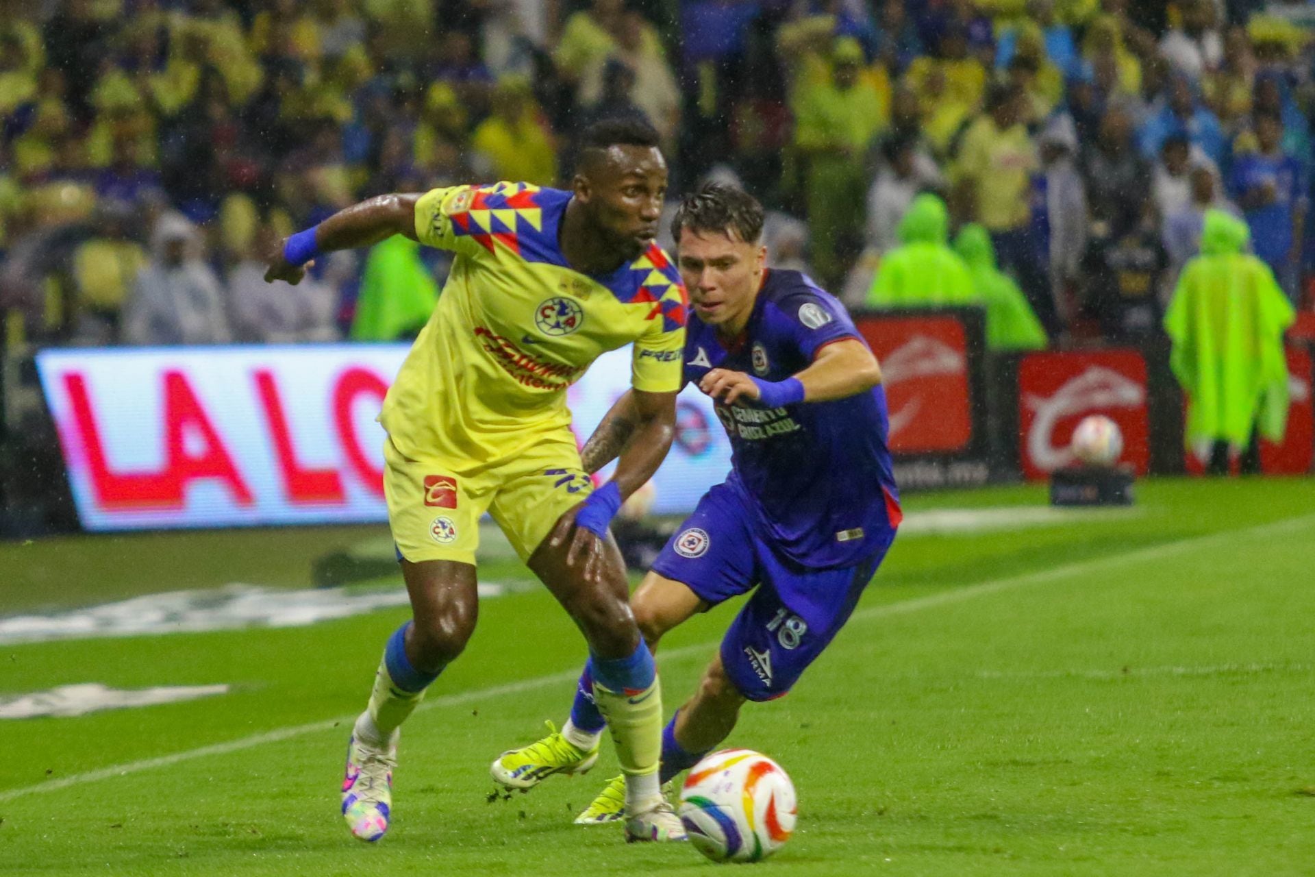 Julián Quiñones se despide de América.