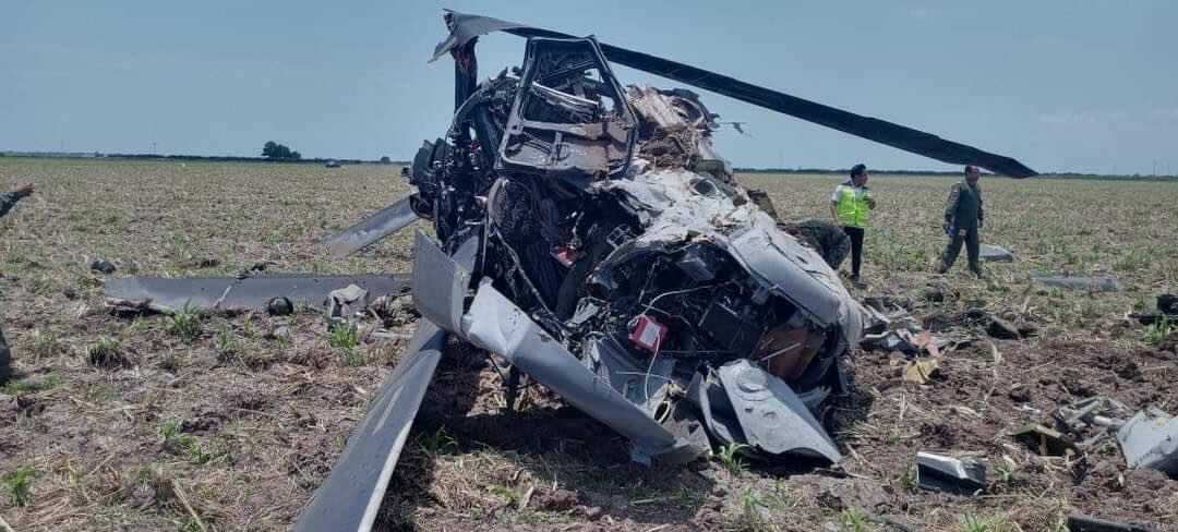 Helicóptero de la Marina se estrella y deja 14 muertos