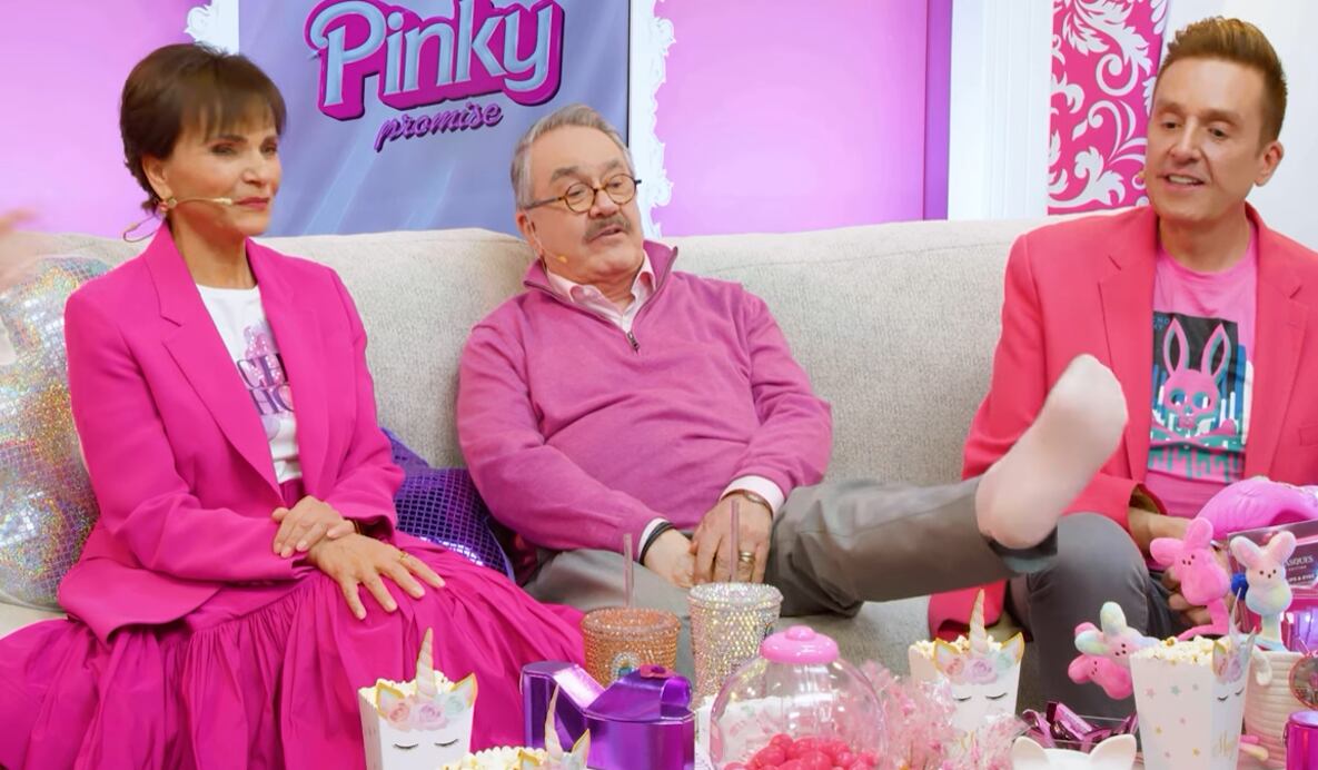 Pedro Sola en Pinky Promise