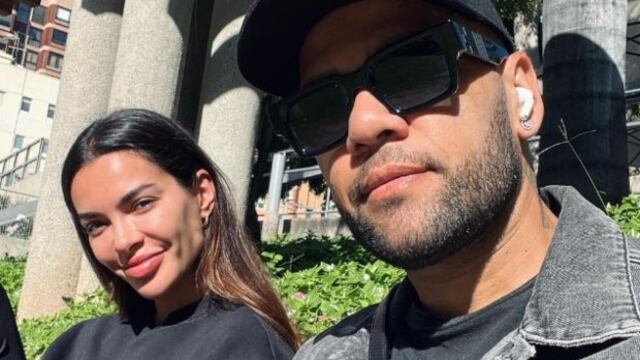 Dani Alves y Joana Sanz