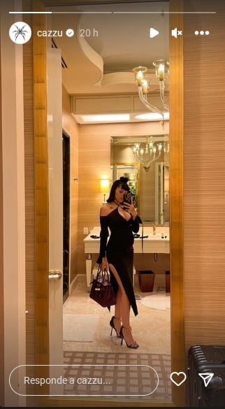 Cazzu presume su baby bump