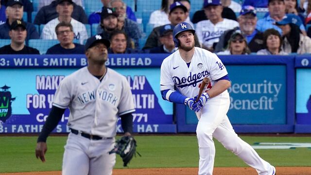 Los Angeles Dodgers pegaron primero en la histórica serie ante los New York Yankees.