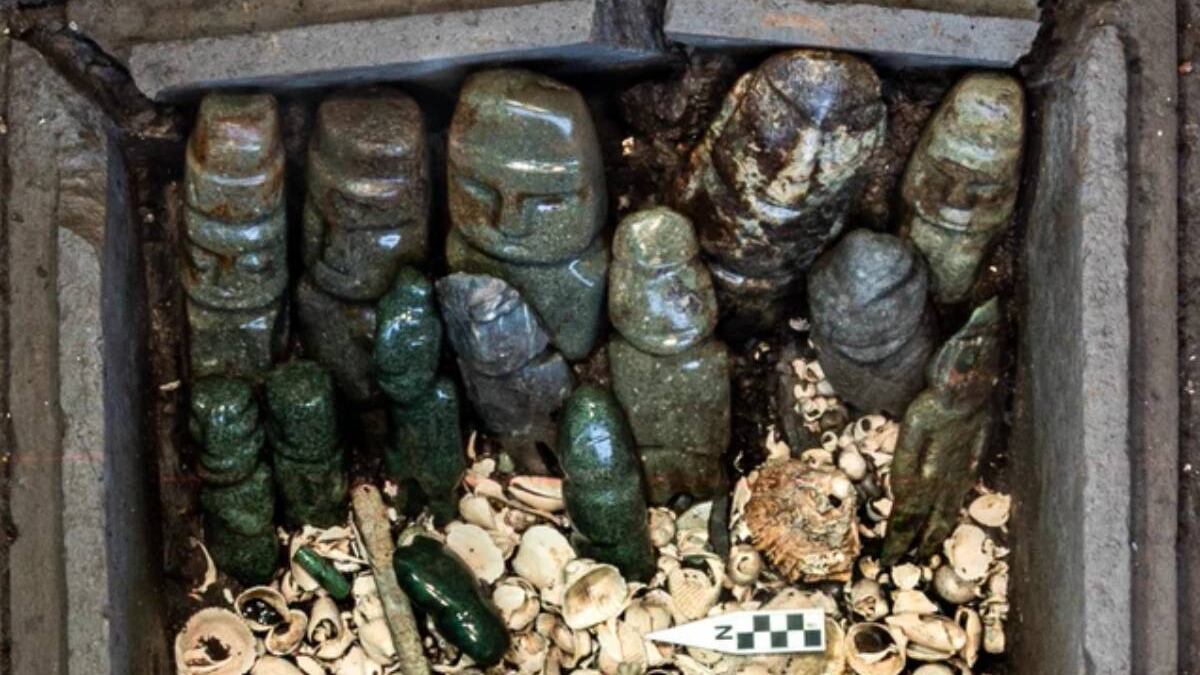 Templo Mayor sigue guardando secretos: encuentran ofrenda de consagración de la época de Moctezuma Ilhuicamina