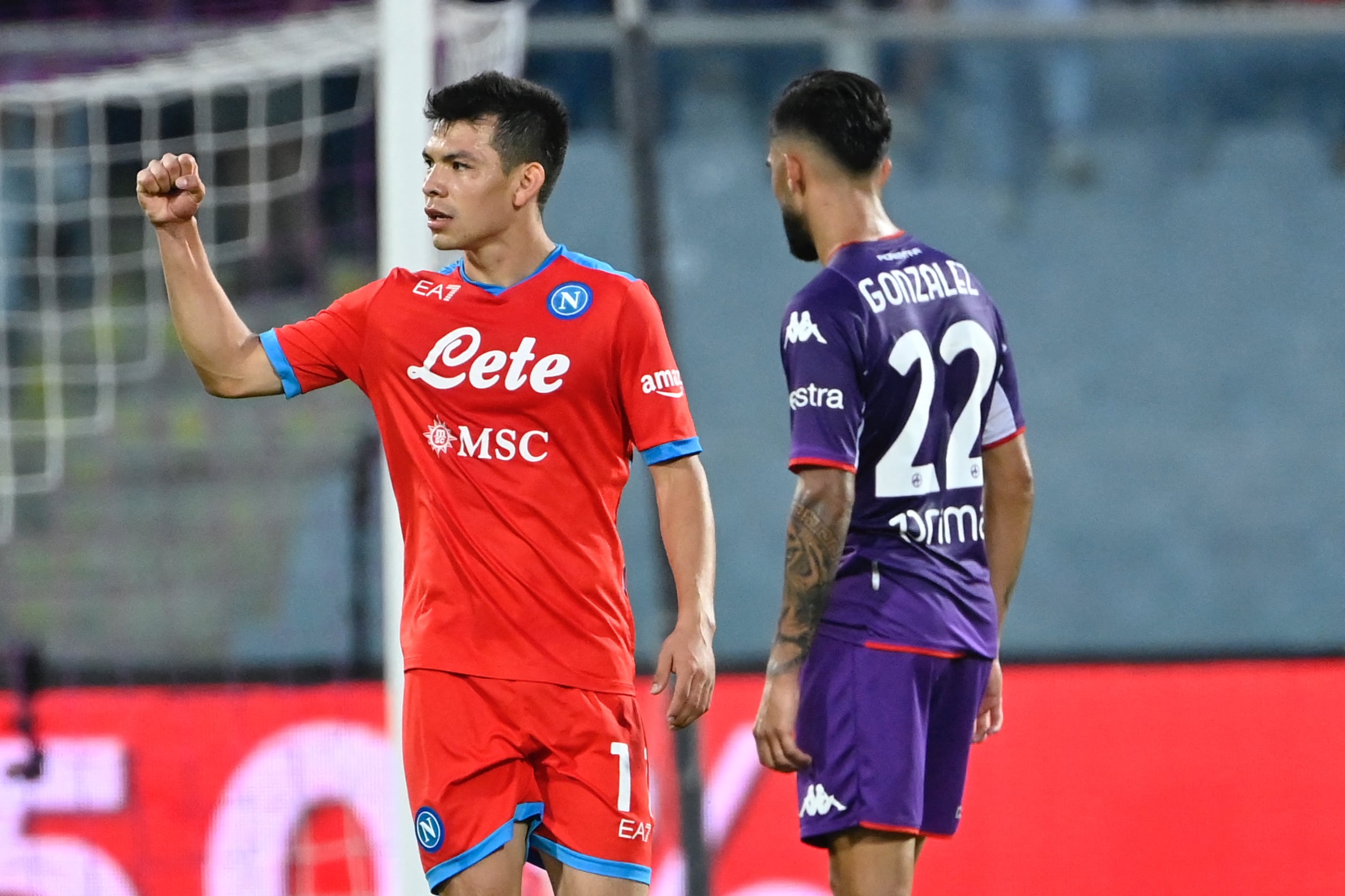 Chucky Lozano celebra un gol con el Napoli