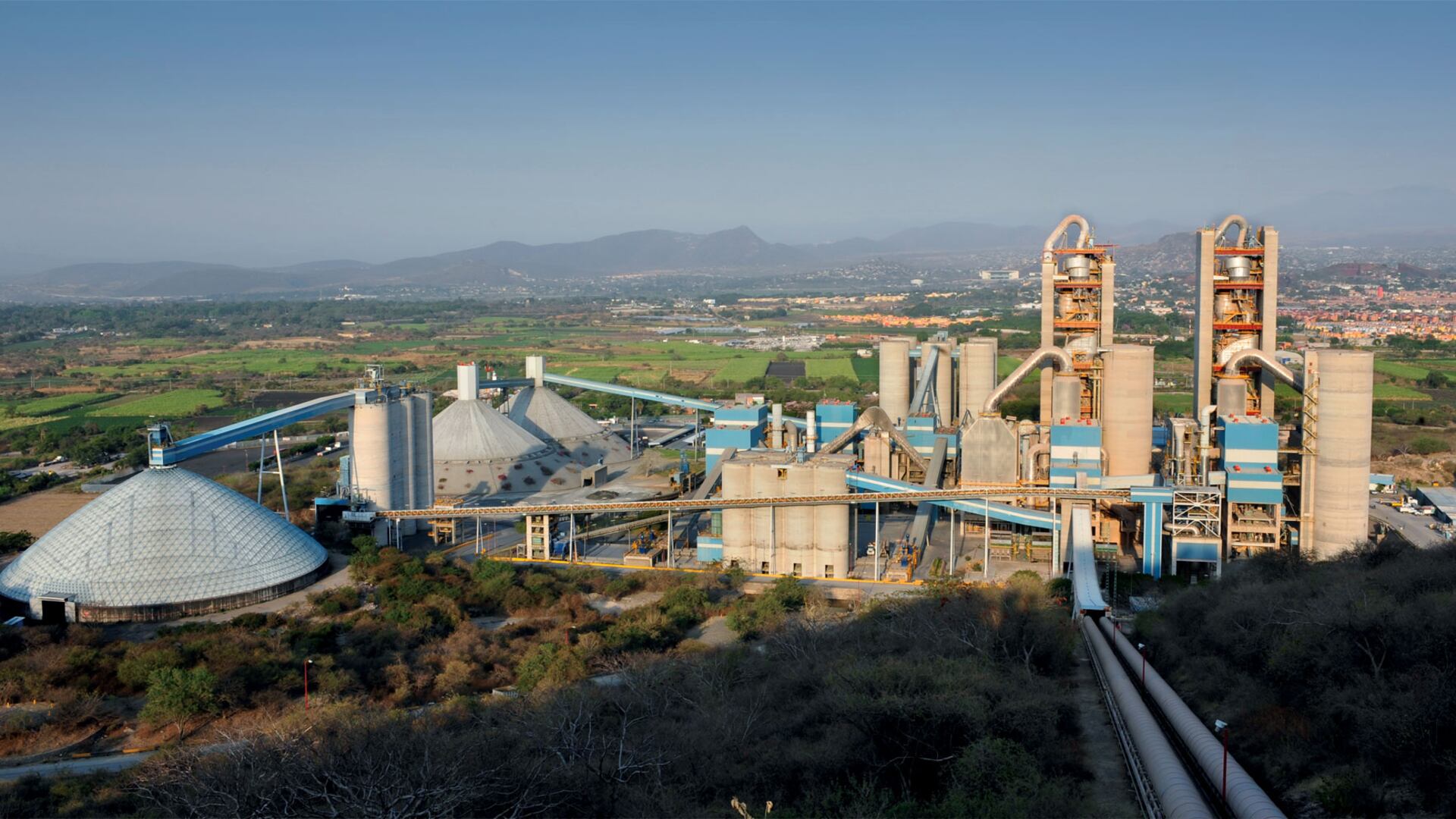Cementos Moctezuma cambiará electricidad de CFE por energía solar